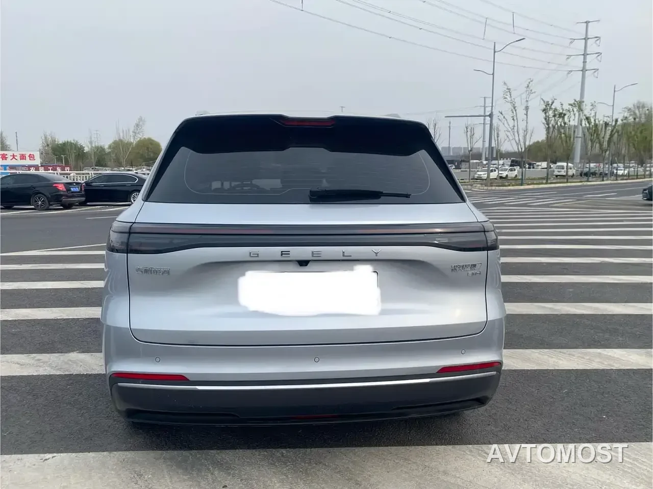 Geely Galaxy Starship 7 EM-i 2025 Model 120km Explorer+ Edition — фото 7