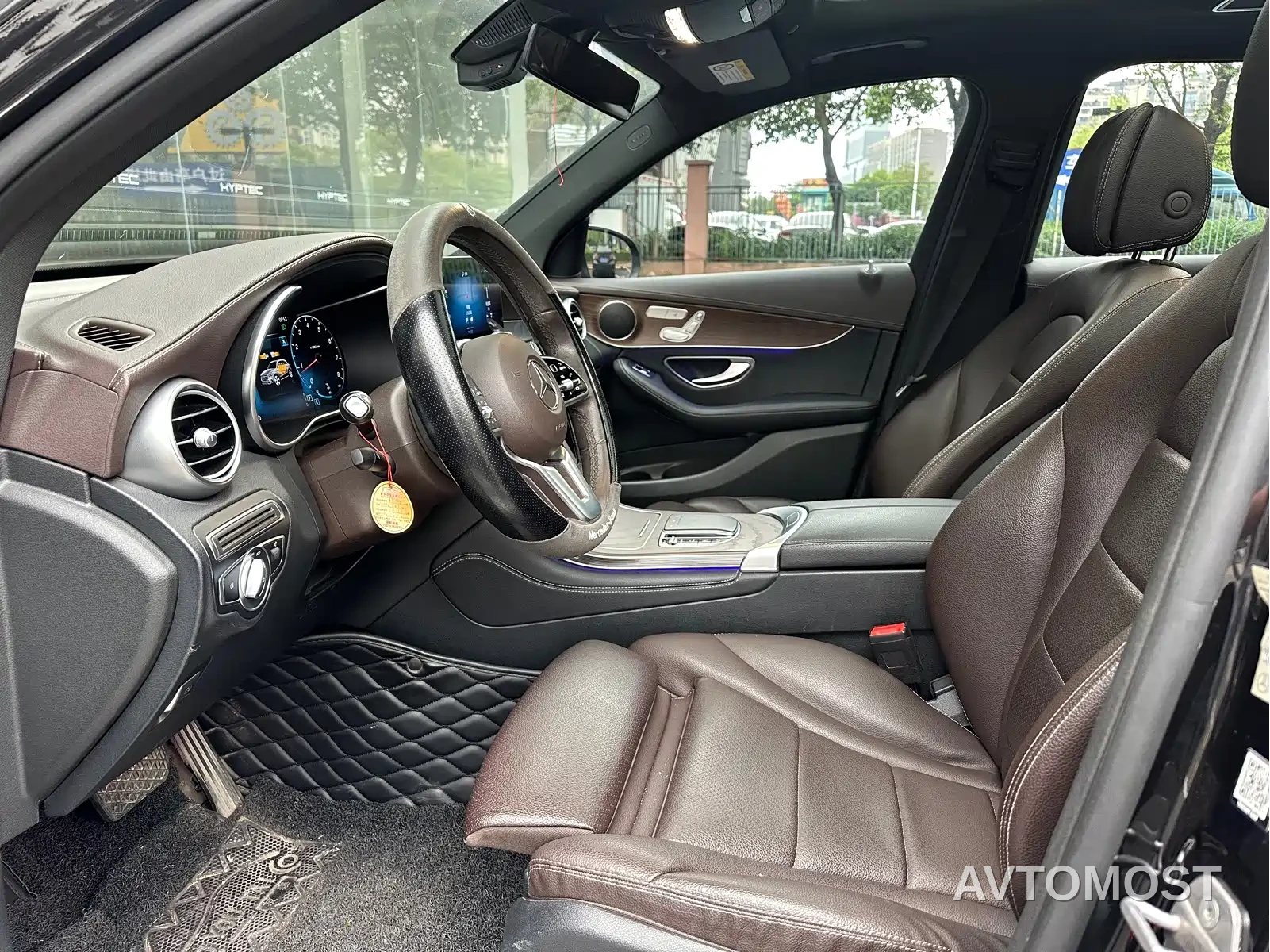 Mercedes-Benz GLC 2022 Facelift GLC 260 L 4MATIC Luxury Model — фото 7