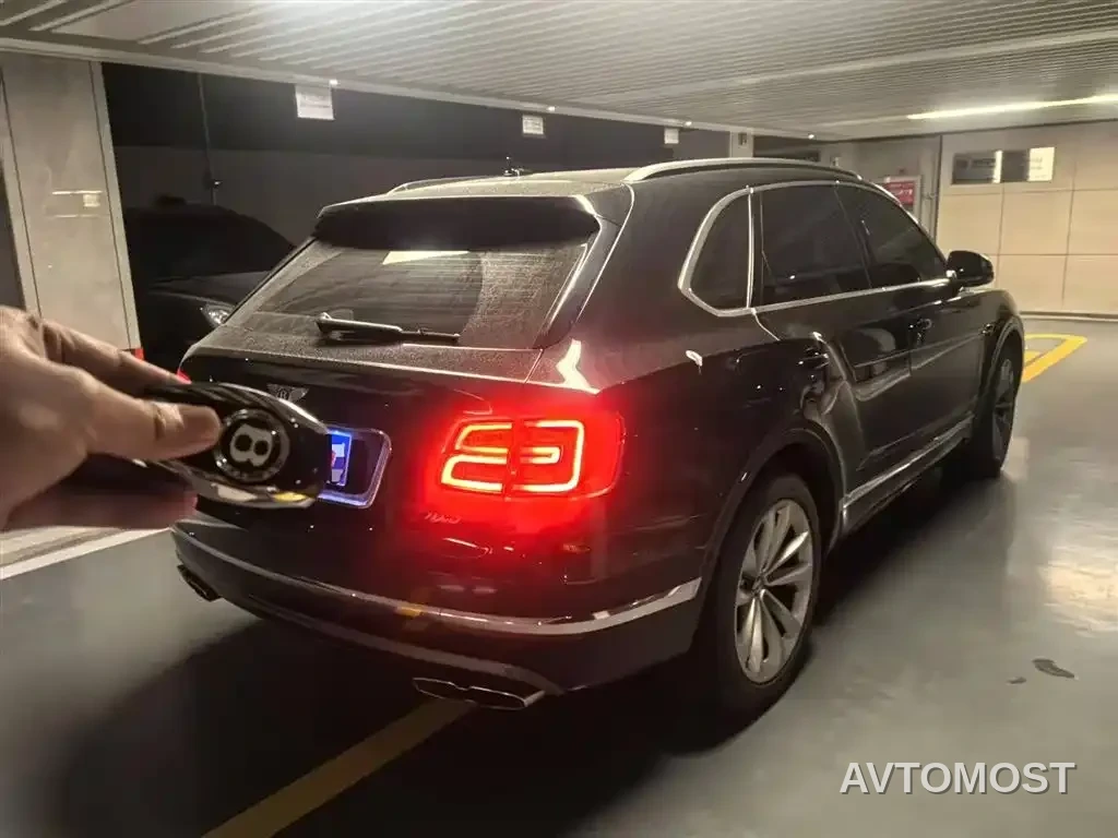 Bentley Bentayga Hybrid 2019 3.0T PHEV — фото 2