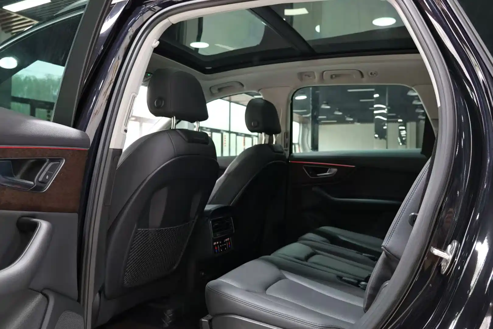 Audi Q7 2021 55 TFSI quattro S line Sport — фото 9