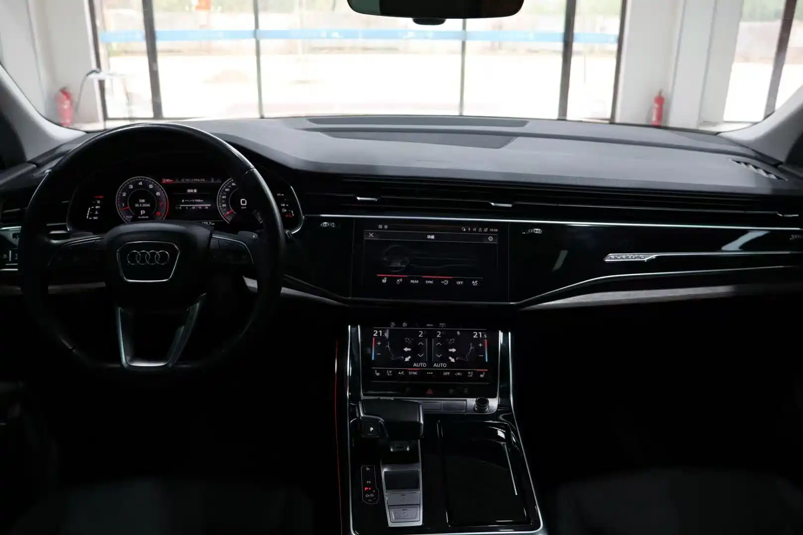 Audi Q7 2021 55 TFSI quattro S line Sport — фото 11