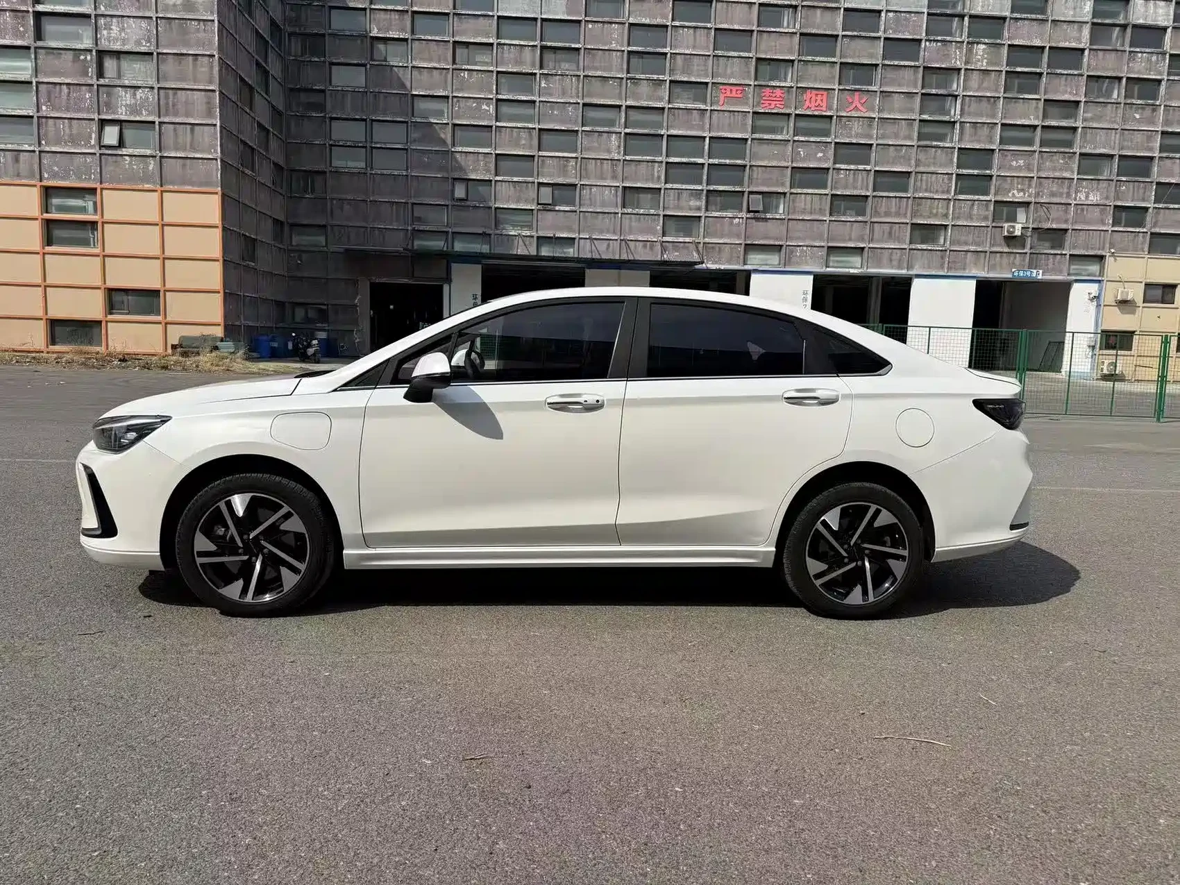 BAIC Beijing EU5 PLUS 2021 R500 Premium Edition — фото 4
