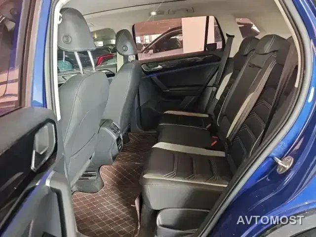 Volkswagen Tayron GTE Plug-in Hybrid 2020 Model 1.4T Luxury — фото 9
