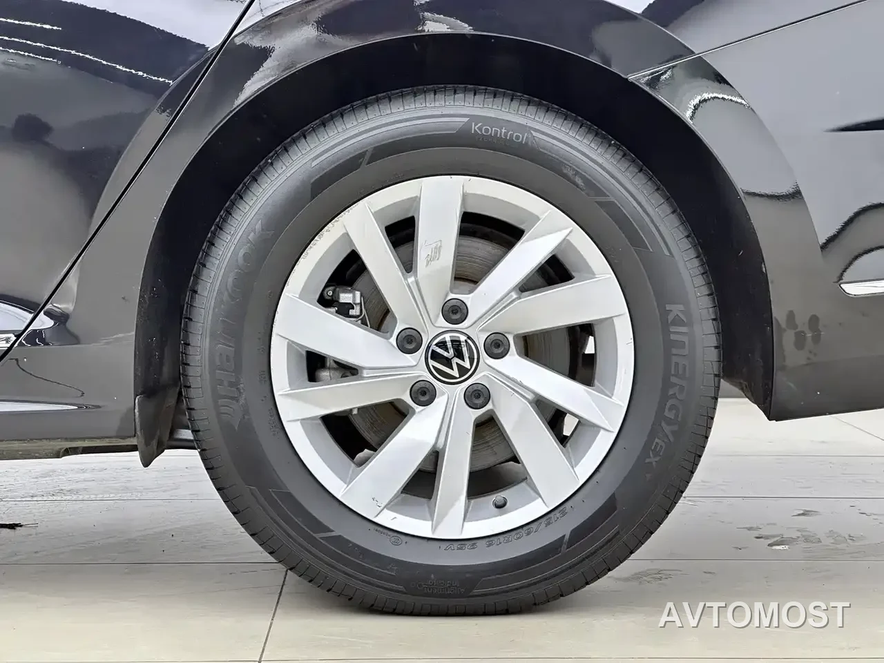 Volkswagen Passat New Energy 2020 430PHEV Hybrid Luxury (China VI) — фото 12