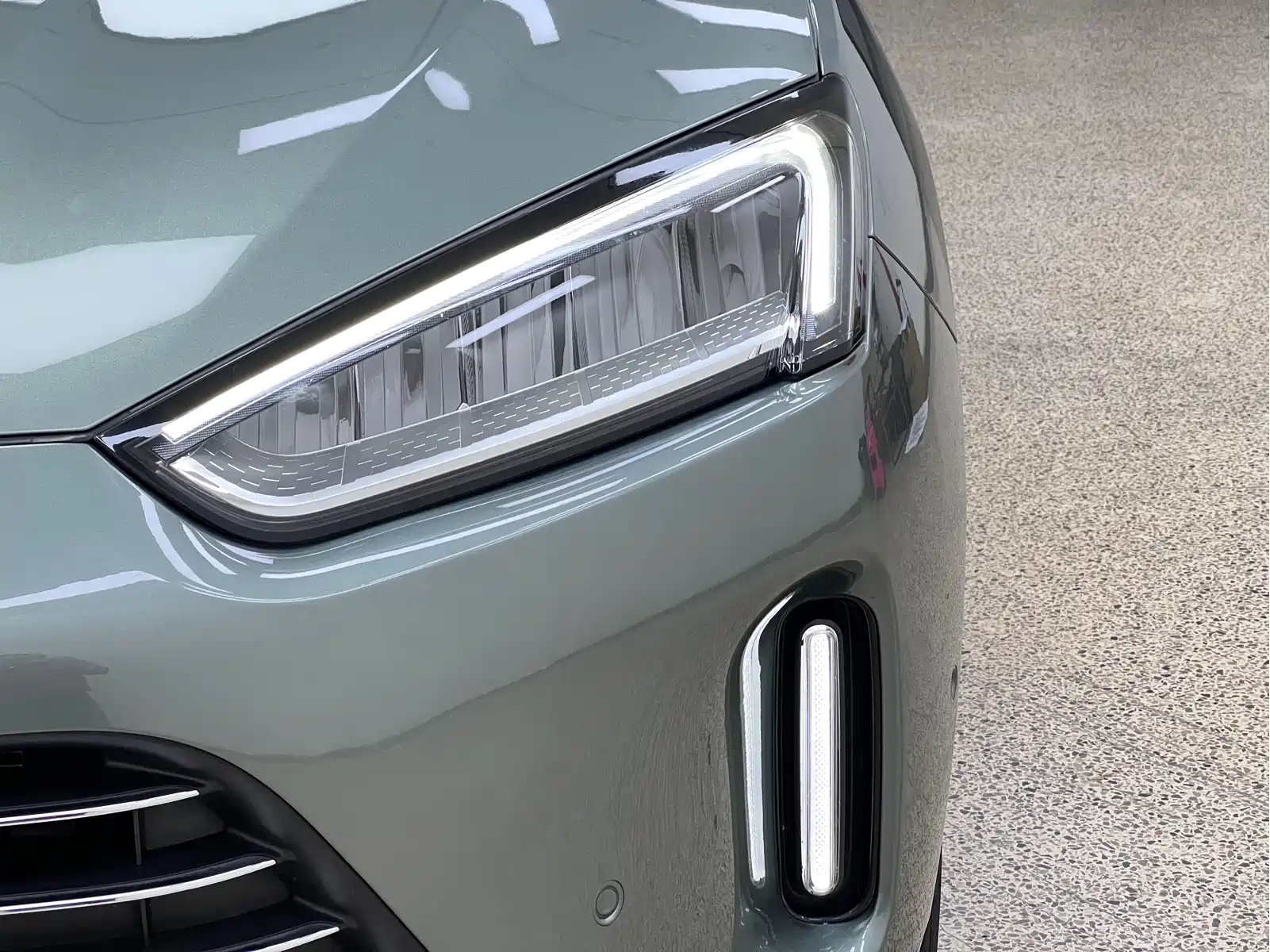 AITO M5 2022 Extended Range AWD Ultimate Edition — фото 8