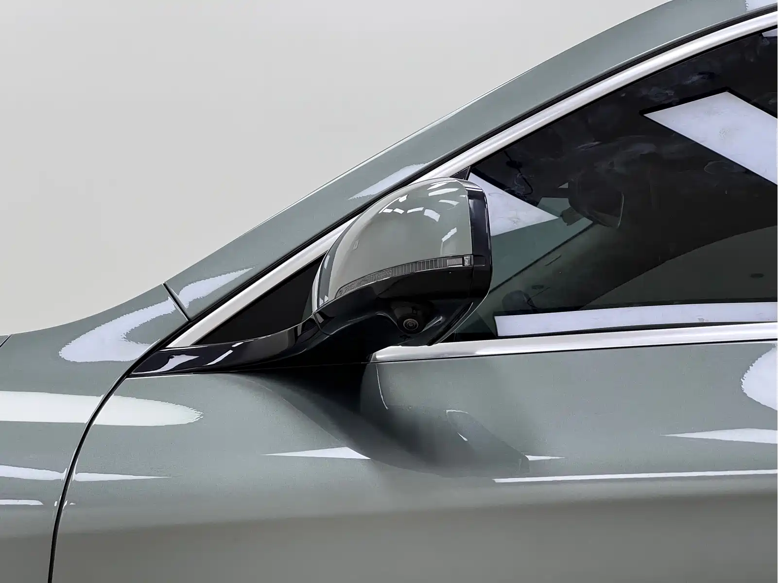 AITO M5 2022 Extended Range AWD Ultimate Edition — фото 10