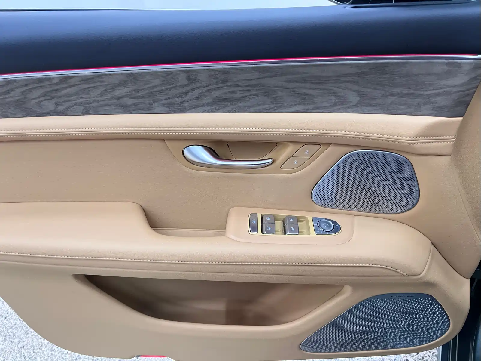 AITO M5 2022 Extended Range AWD Ultimate Edition — фото 12