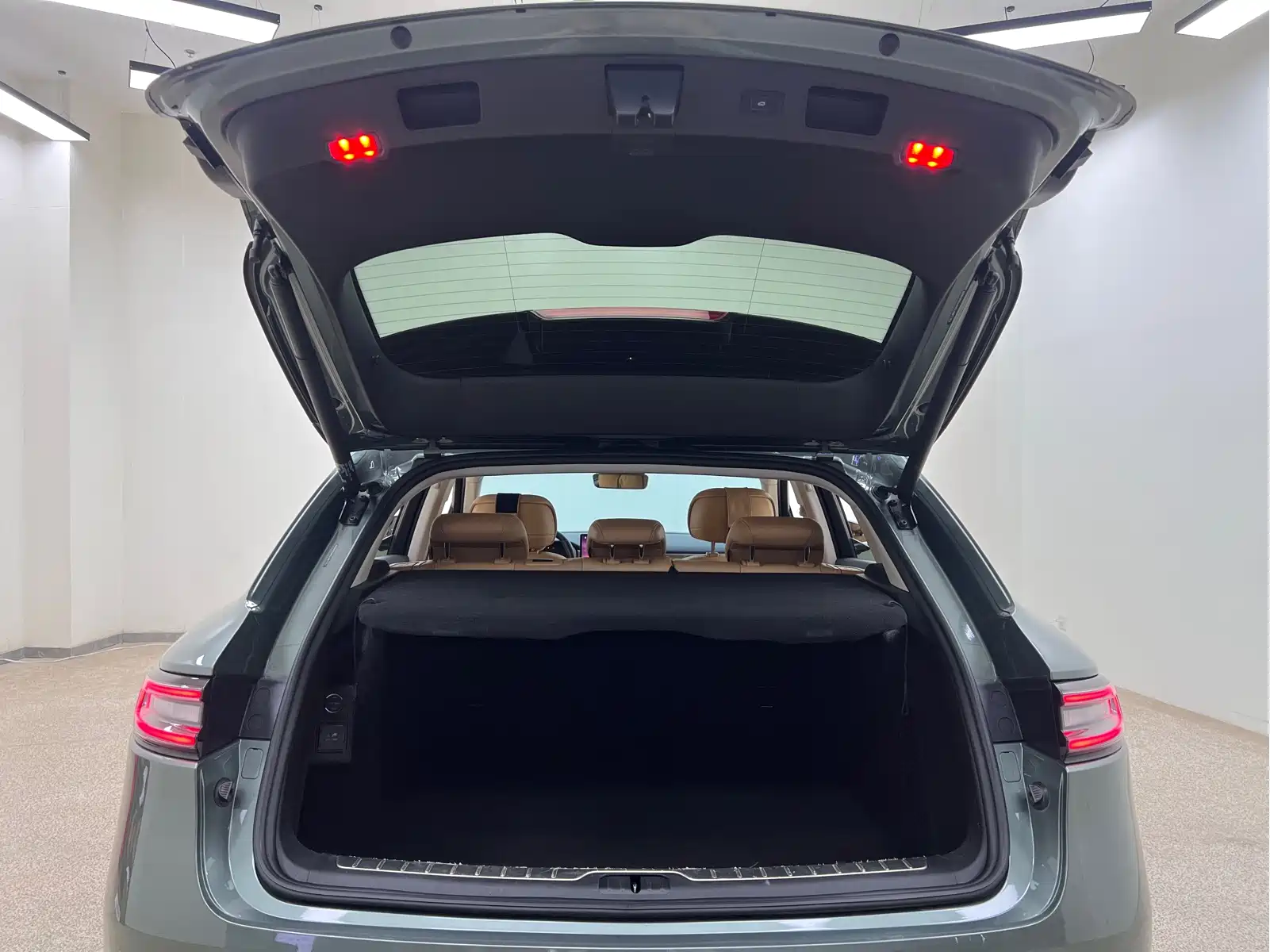 AITO M5 2022 Extended Range AWD Ultimate Edition — фото 29