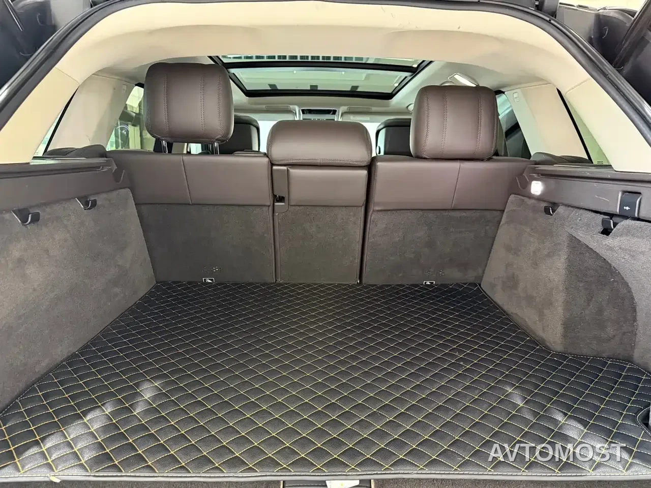 Land Rover Range Rover Sport PHEV 2021 P400e SE — фото 15