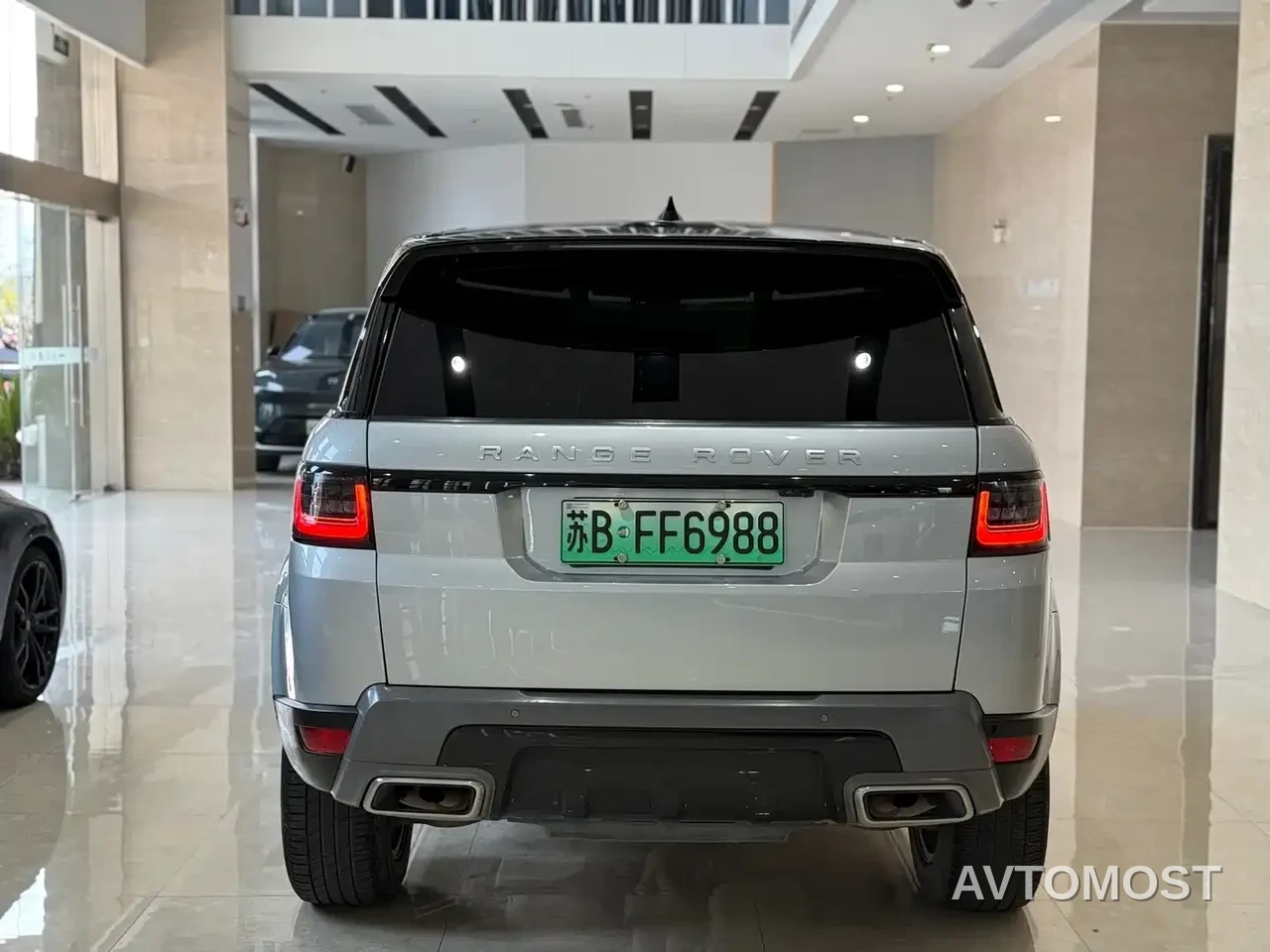 Land Rover Range Rover Sport PHEV 2021 P400e SE — фото 17