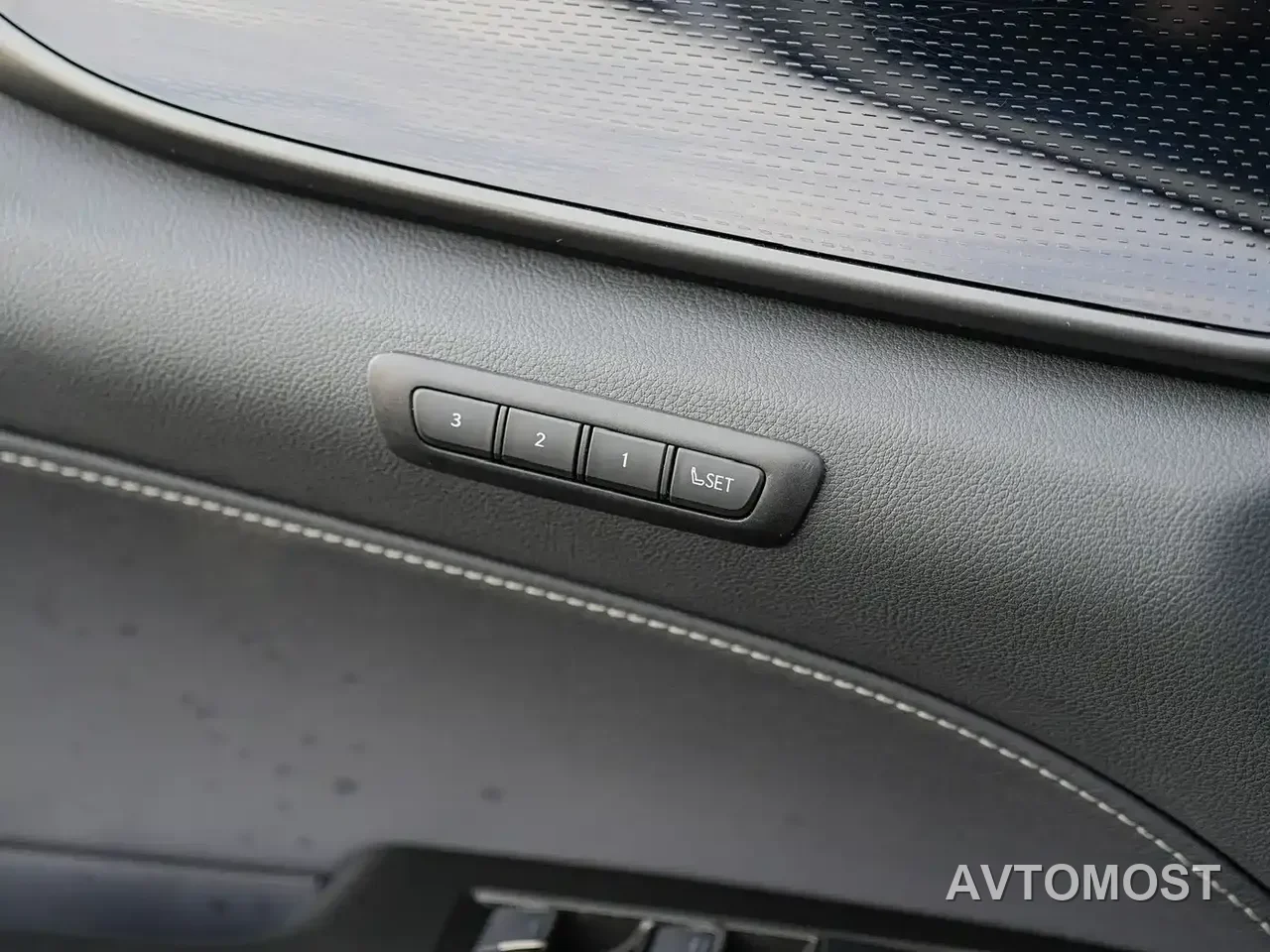 Lexus NX New Energy 2022 400h+ Joy Edition — фото 21