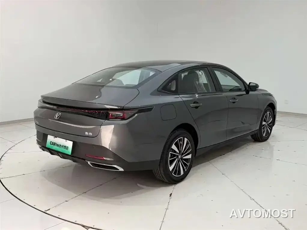 Changan Eado PHEV 2025 Smart New Blue Whale 145KM High-Performance Edition — фото 8