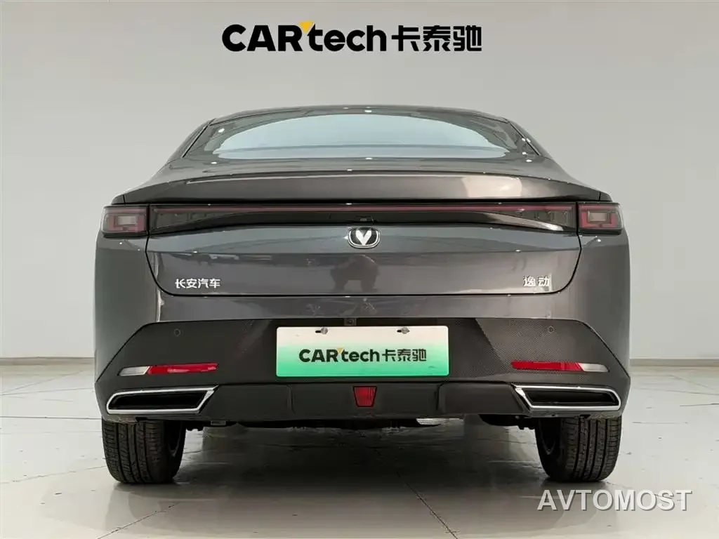 Changan Eado PHEV 2025 Smart New Blue Whale 145KM High-Performance Edition — фото 9
