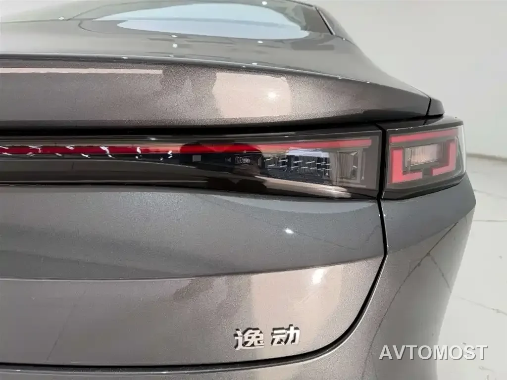 Changan Eado PHEV 2025 Smart New Blue Whale 145KM High-Performance Edition — фото 10
