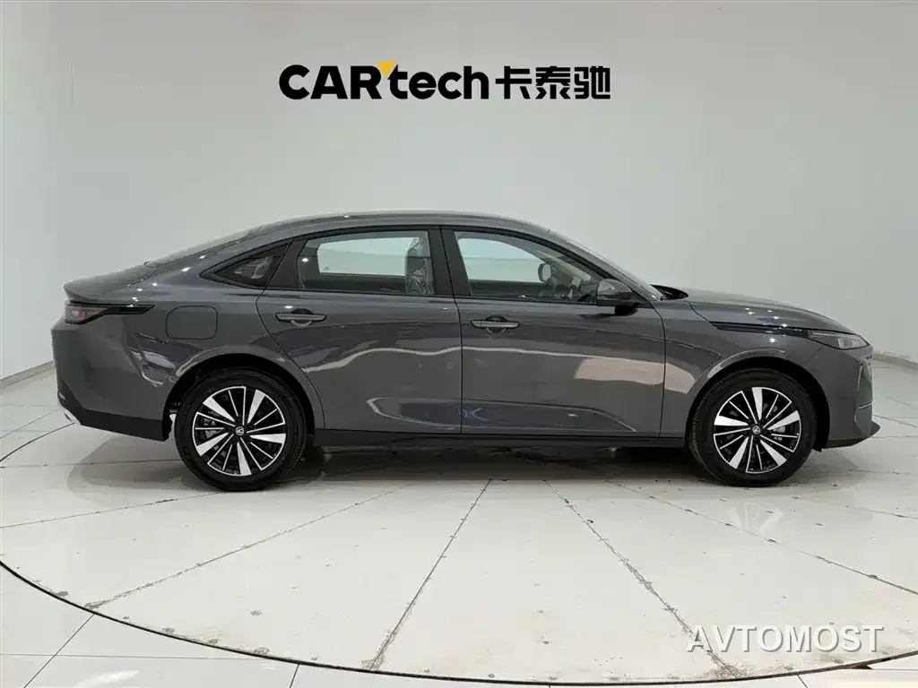 Changan Eado PHEV 2025 Smart New Blue Whale 145KM High-Performance Edition — фото 12