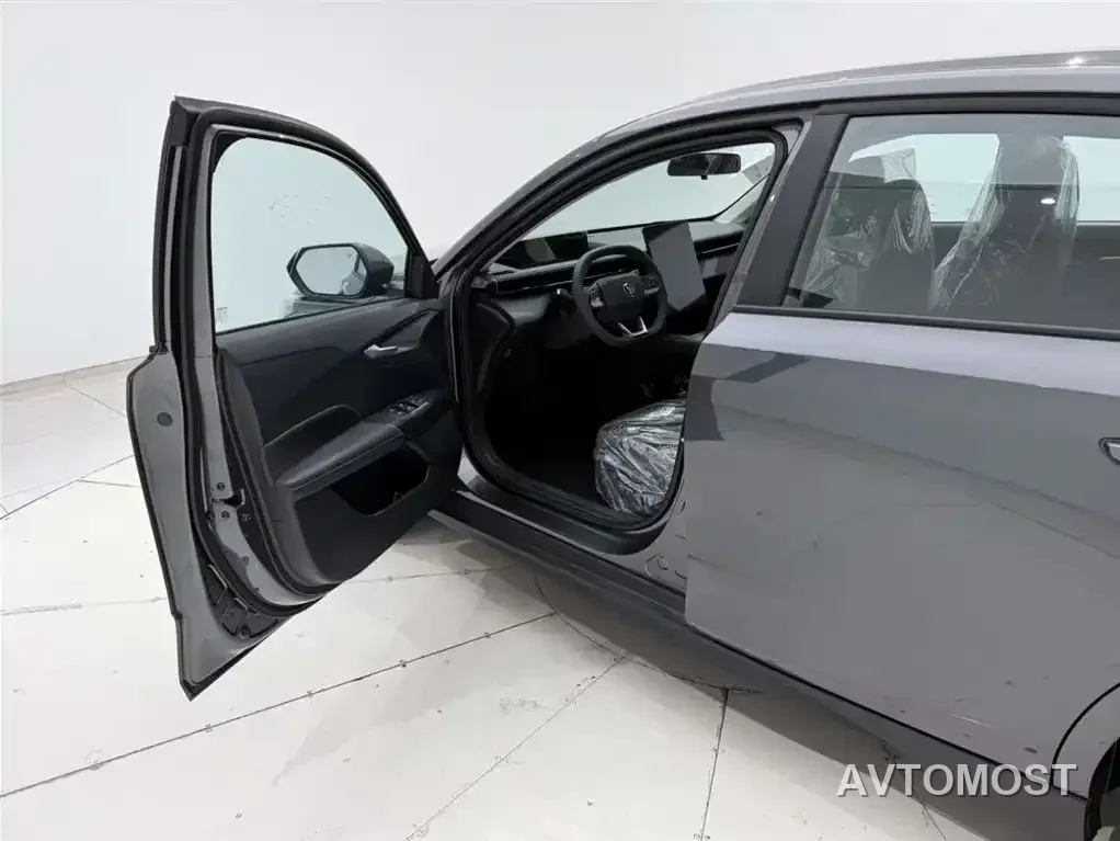 Changan Eado PHEV 2025 Smart New Blue Whale 145KM High-Performance Edition — фото 13