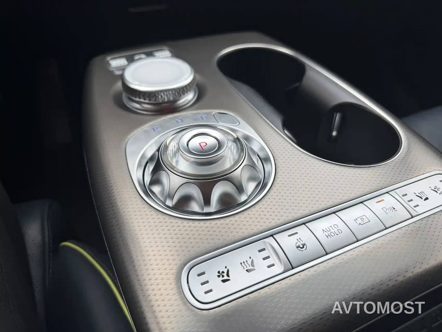 Genesis GV60 2023 Dual Motor AWD High Performance Flagship — фото 9