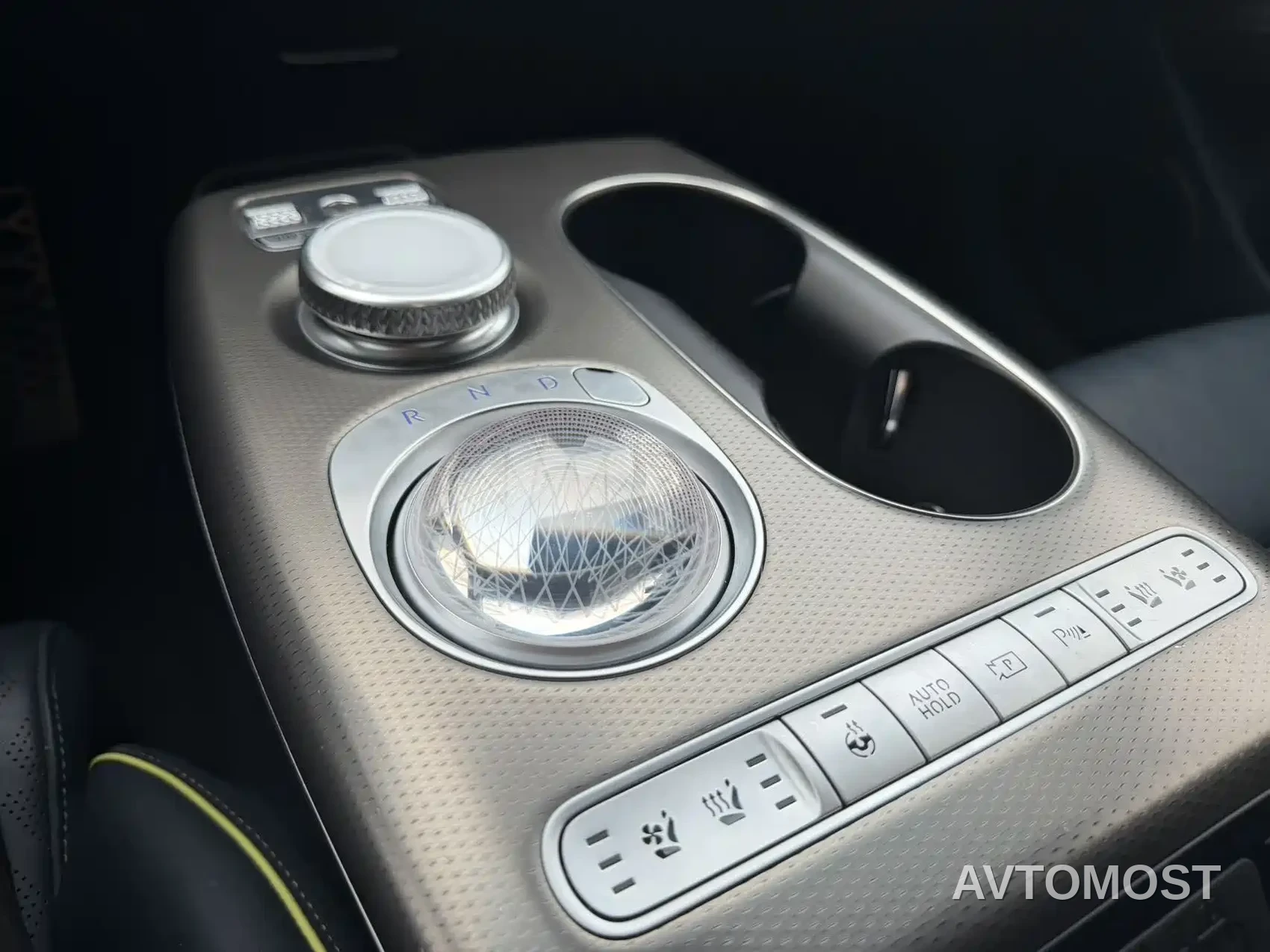 Genesis GV60 2023 Dual Motor AWD High Performance Flagship — фото 10