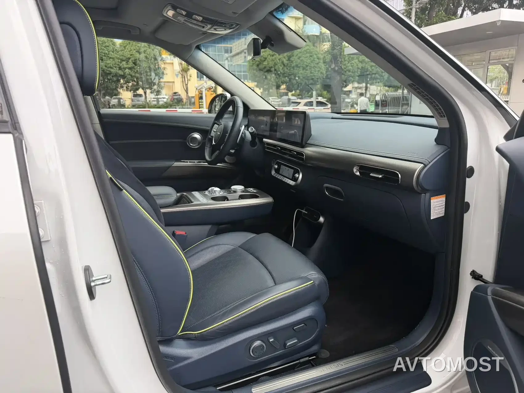 Genesis GV60 2023 Dual Motor AWD High Performance Flagship — фото 11