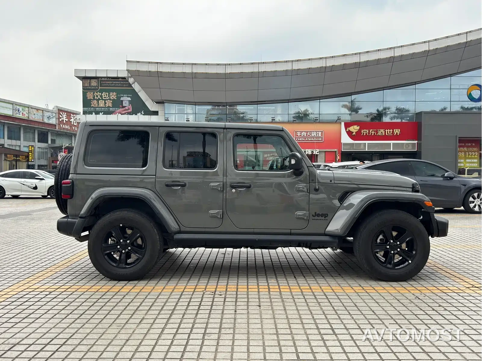 Jeep Wrangler 2022 2.0T Highland 4-Door — фото 5