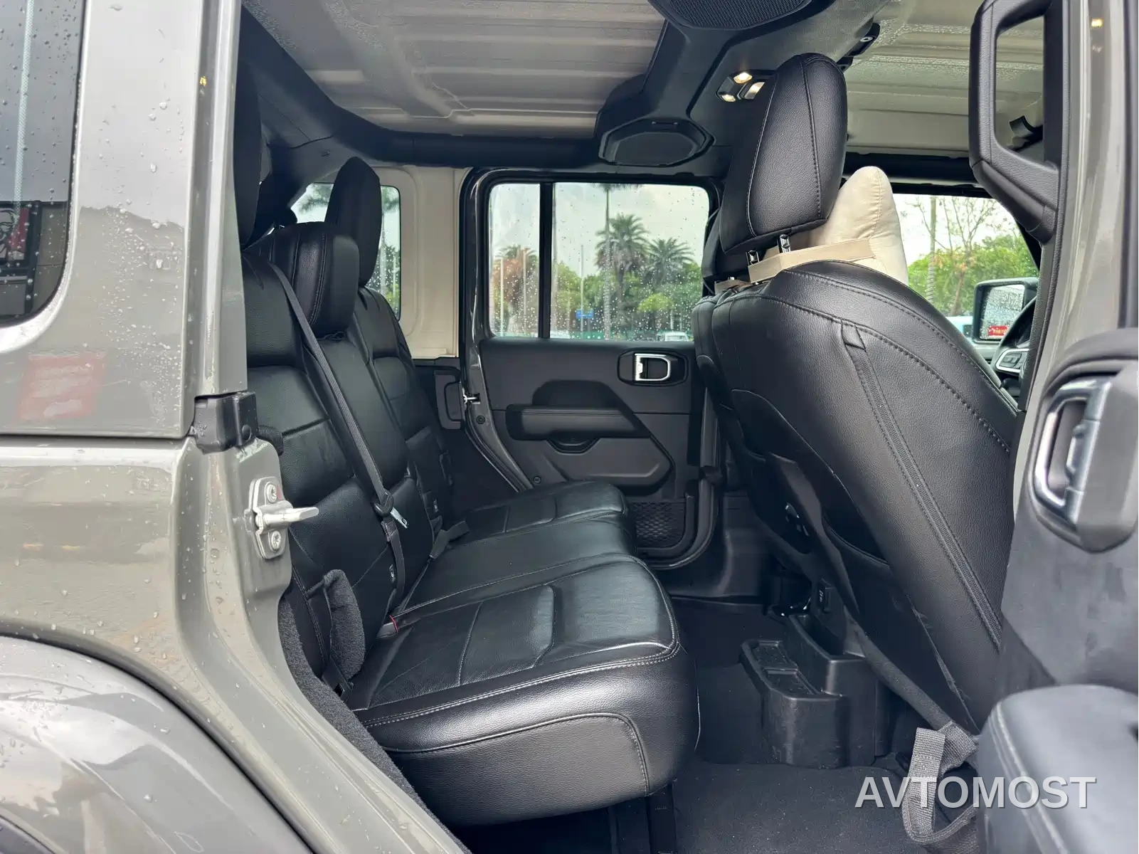 Jeep Wrangler 2022 2.0T Highland 4-Door — фото 13