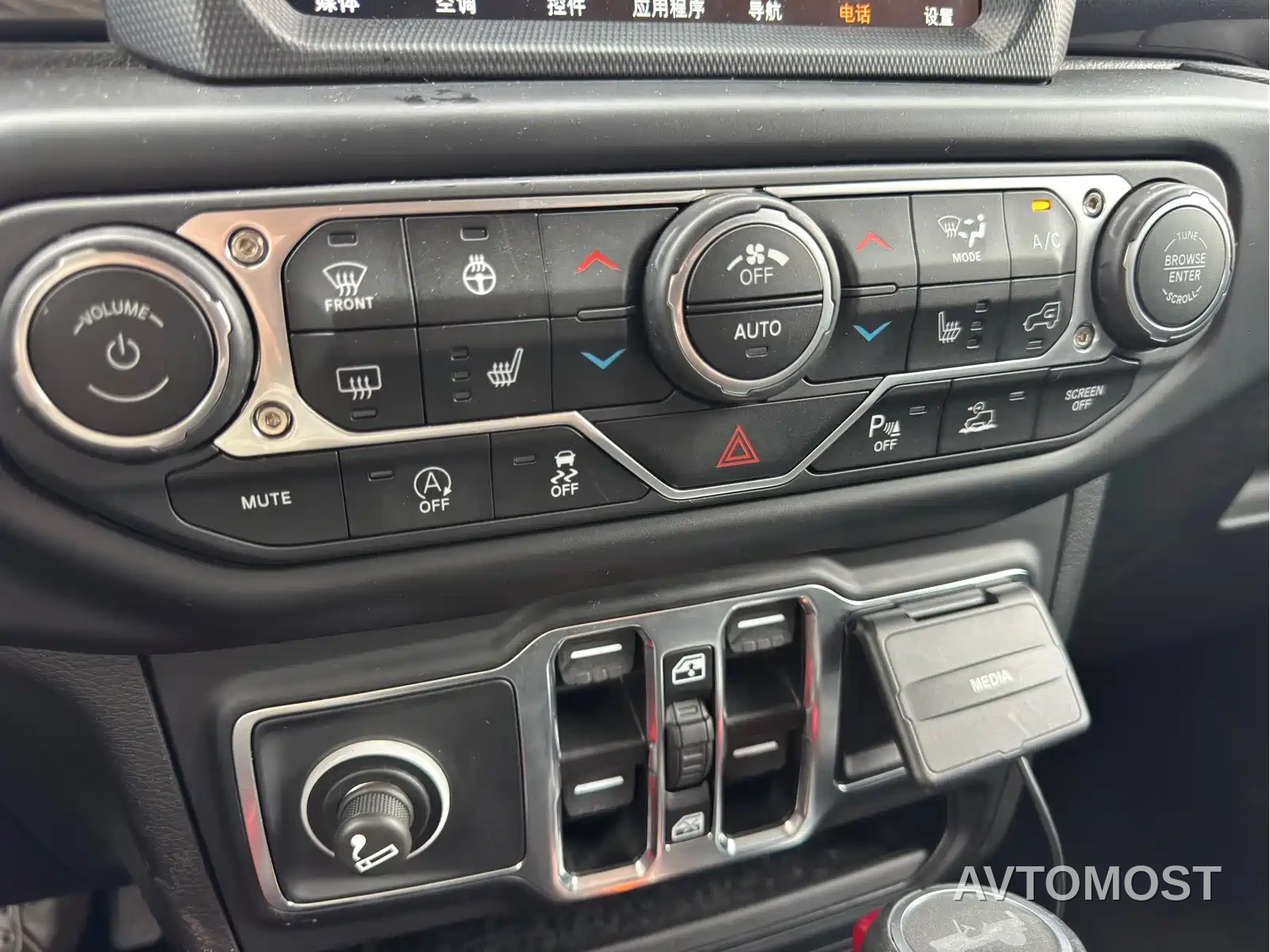 Jeep Wrangler 2022 2.0T Highland 4-Door — фото 18