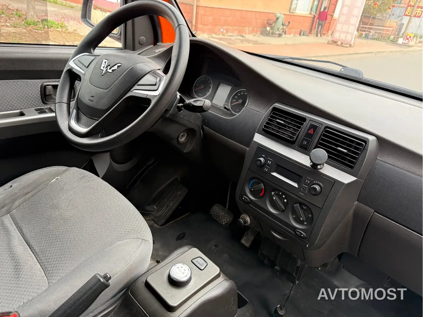 Wuling Rongguang EV 2020 Sealed Window Basic 2-seater 300KM — фото 13