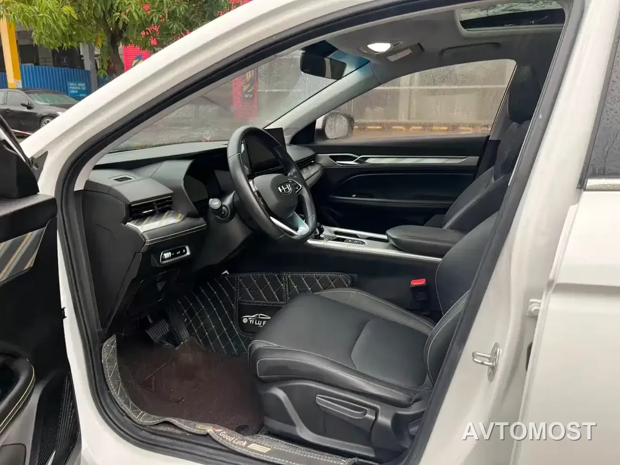 Geely Emgrand L HiP 2024 Model Champion Edition 1.5TD-DHT Pro 100KM Surpassing Type — фото 7