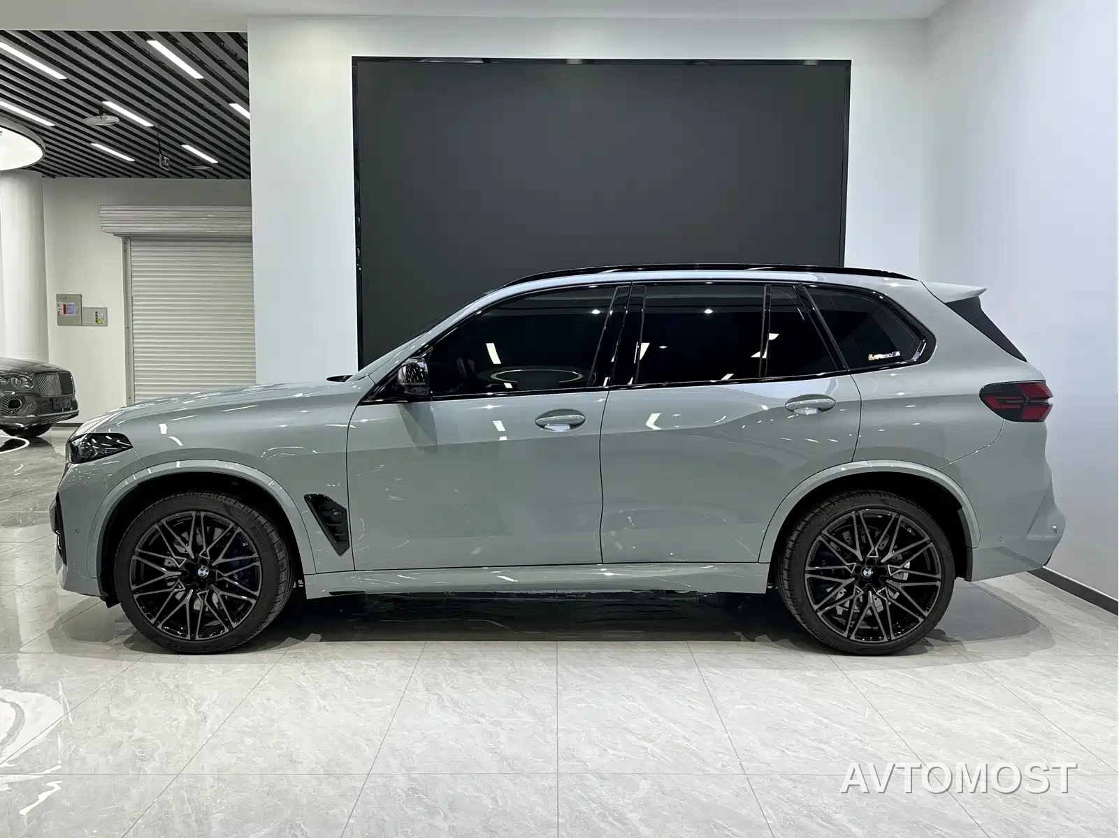 BMW X5 M 2023 Model X5 M Thunder Edition — фото 4