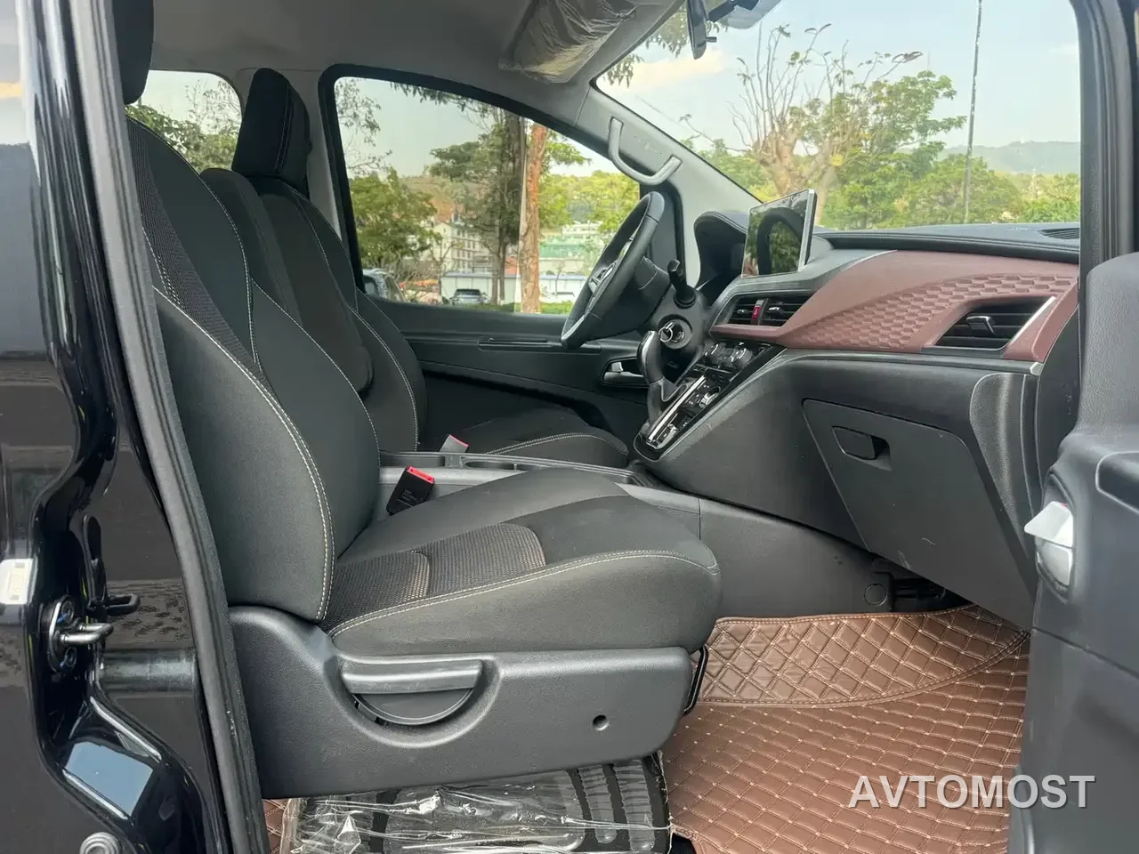 JAC Refine M3 2024 PLUS 2.0L HEV Smart Connect Edition — фото 9