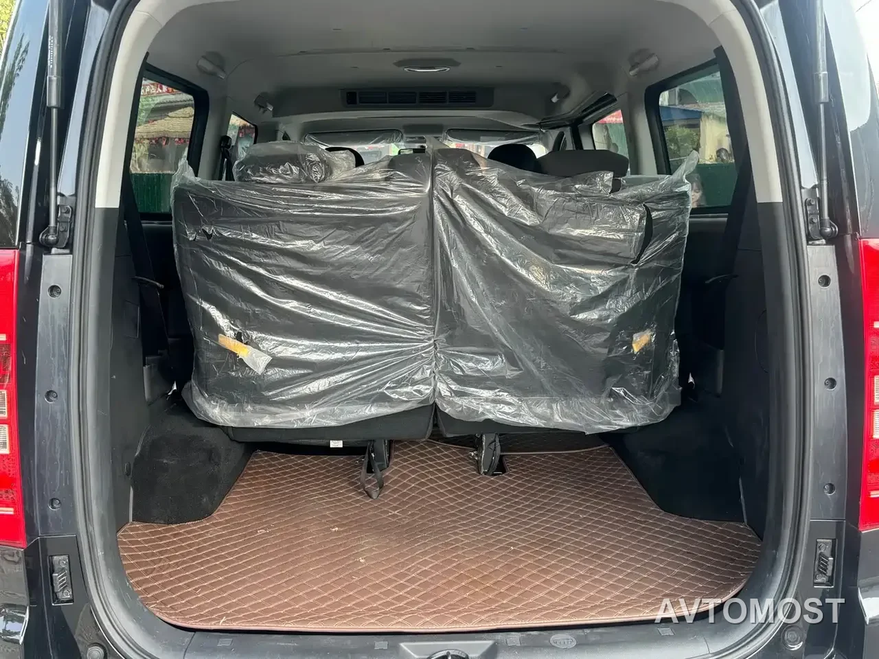 JAC Refine M3 2024 PLUS 2.0L HEV Smart Connect Edition — фото 2