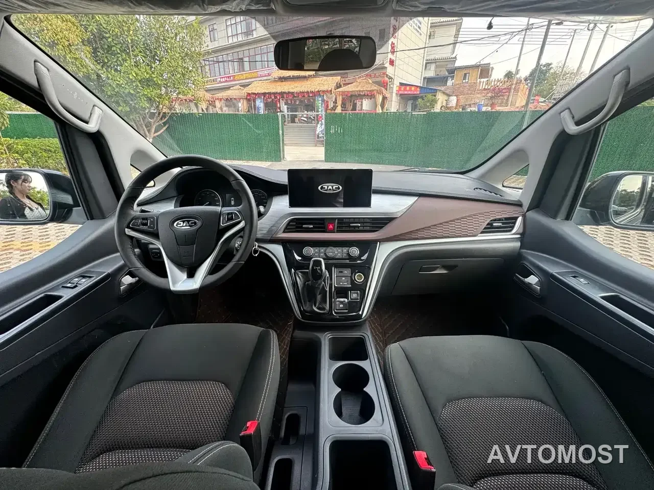 JAC Refine M3 2024 PLUS 2.0L HEV Smart Connect Edition — фото 3