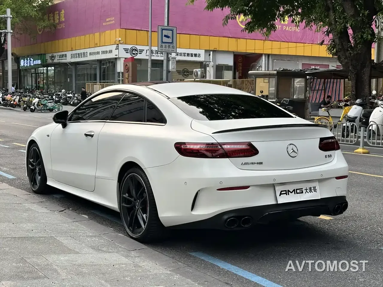 Mercedes-Benz E-Class AMG 2021 AMG E 53 4MATIC+ Coupe — фото 11