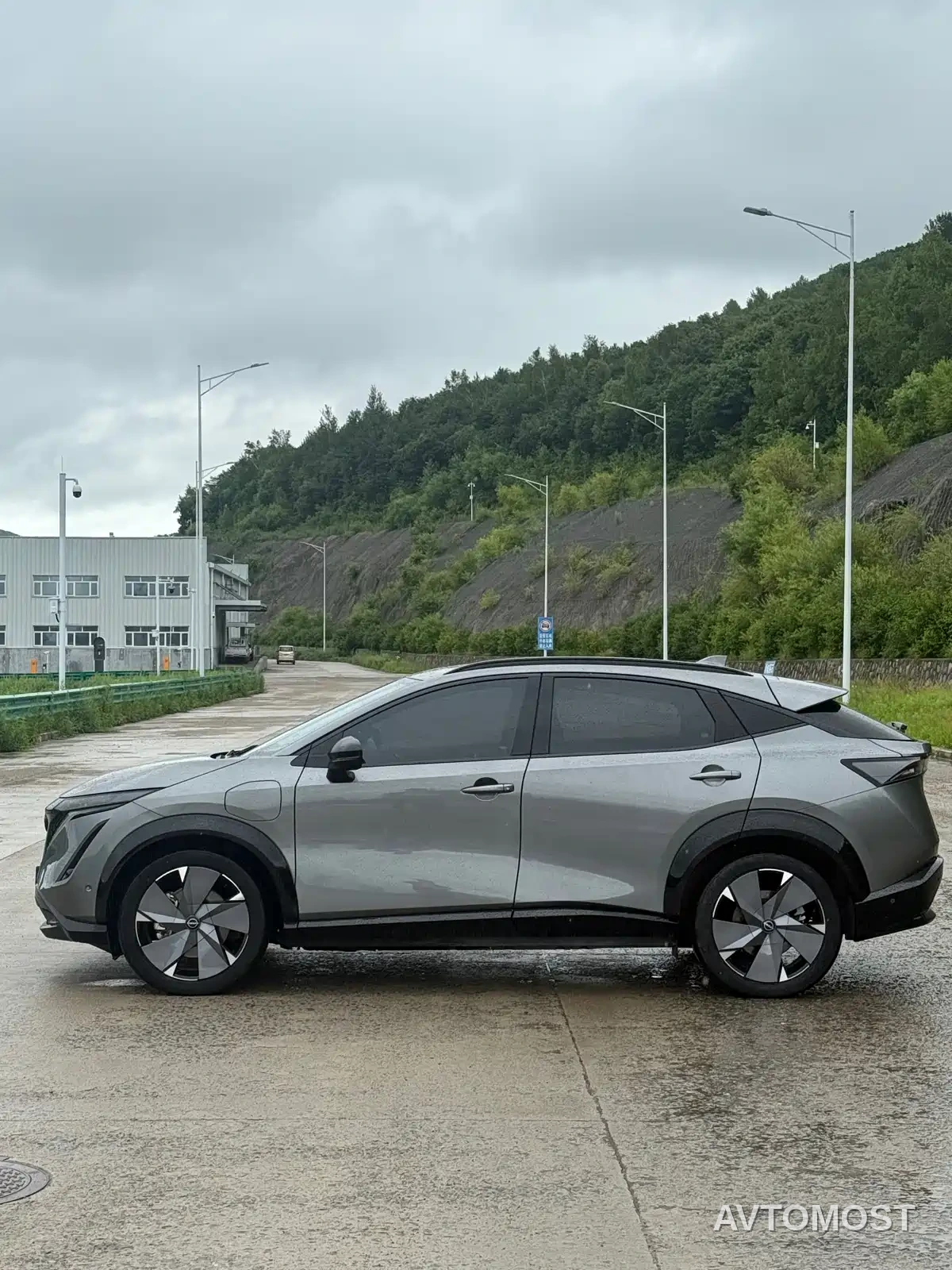 Nissan ARIYA 2022 4WD High Performance Top Edition — фото 3