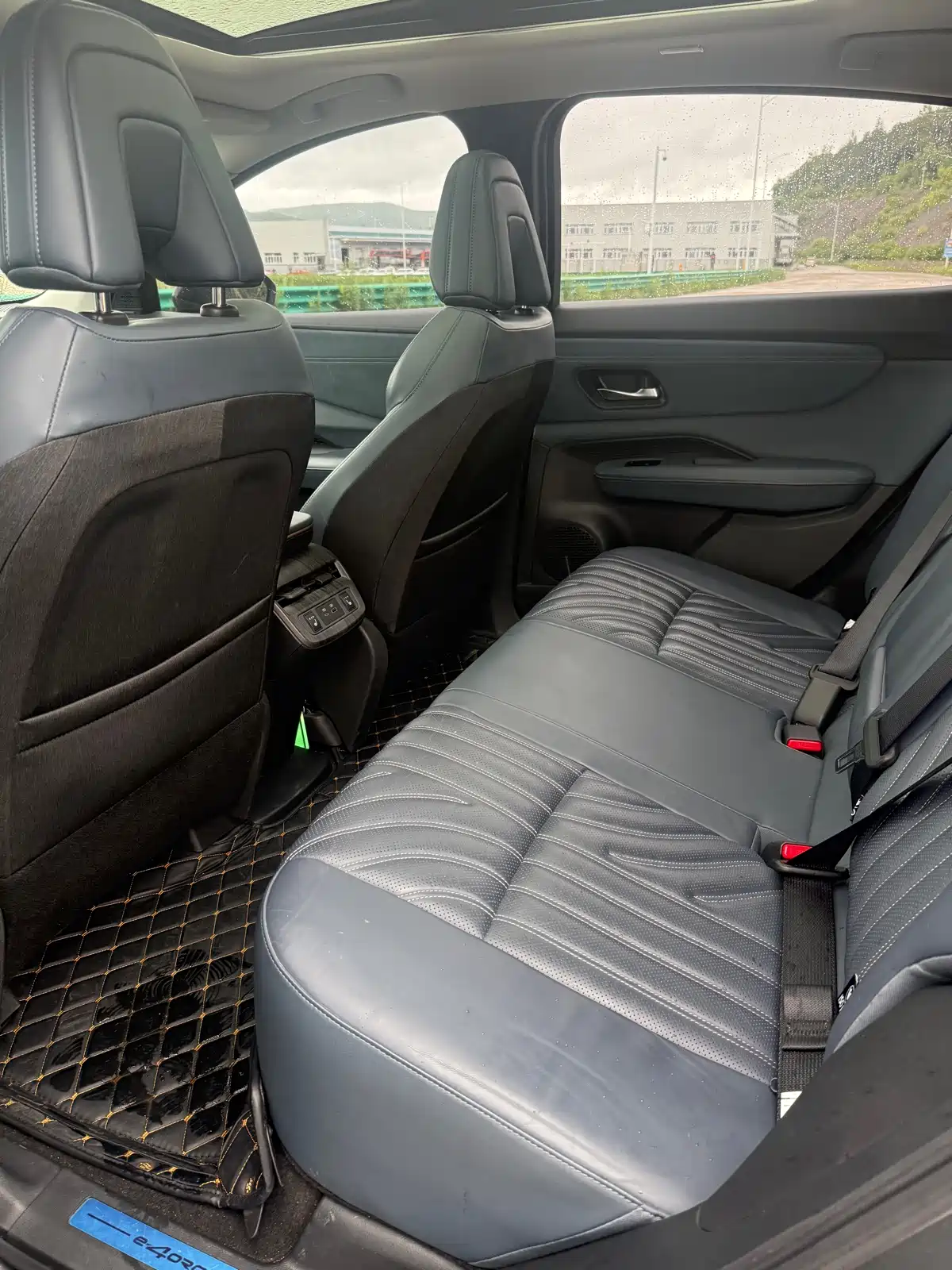 Nissan ARIYA 2022 4WD High Performance Top Edition — фото 18