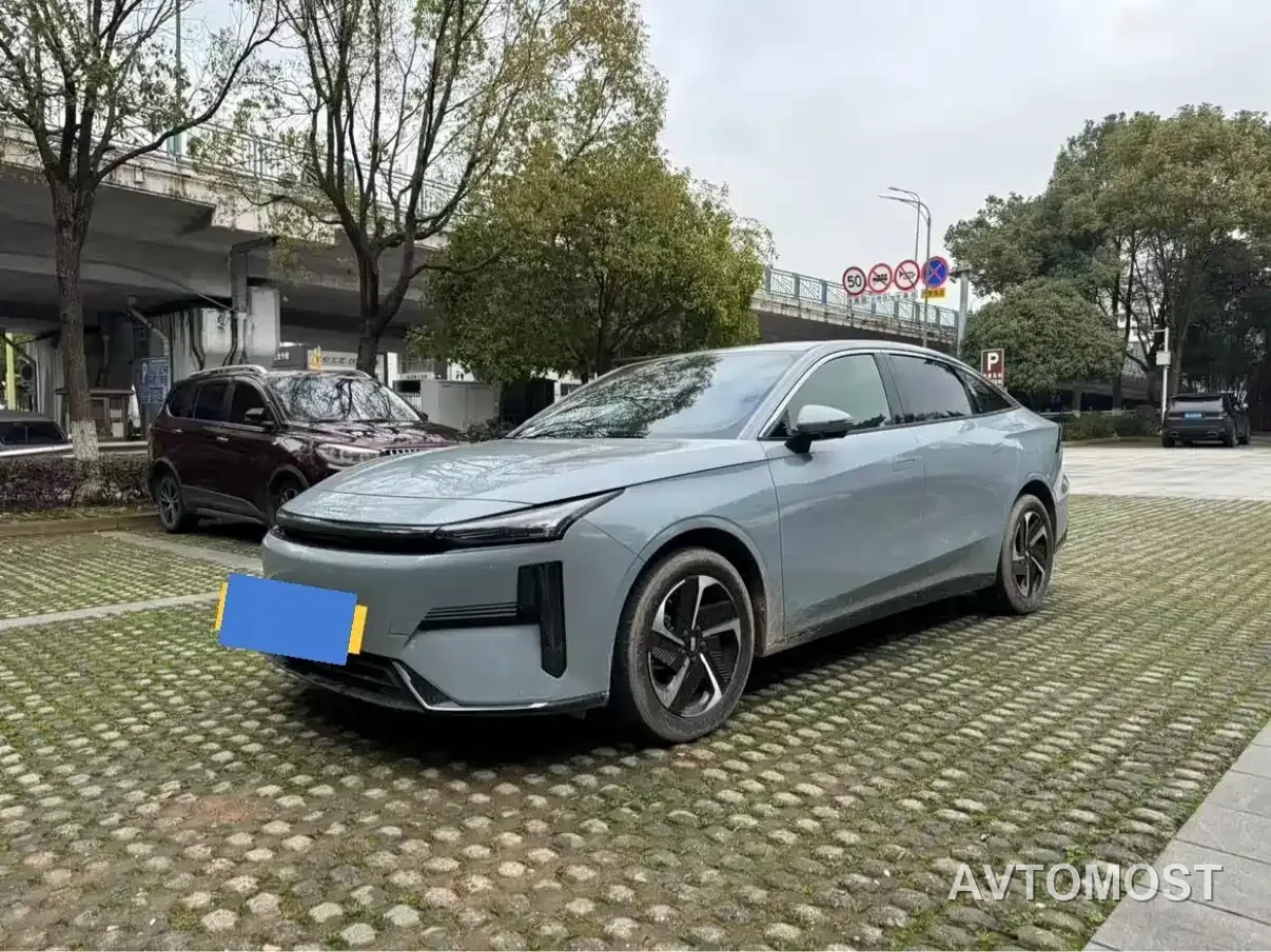 Geely Galaxy L6 2024 60km PLUS Soaring Dragon Edition — фото 2