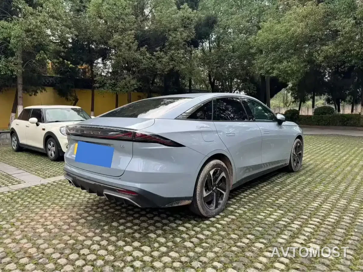 Geely Galaxy L6 2024 60km PLUS Soaring Dragon Edition — фото 6