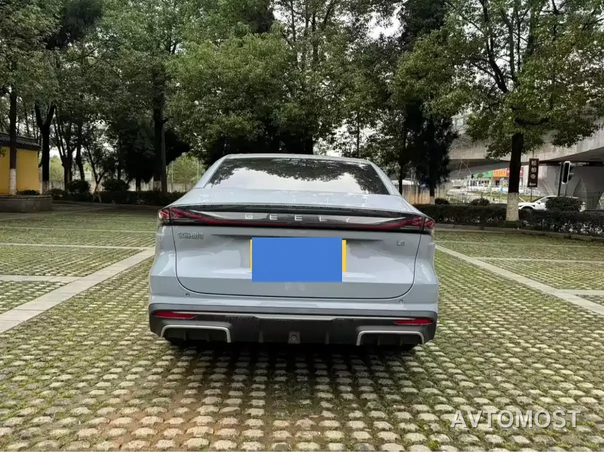 Geely Galaxy L6 2024 60km PLUS Soaring Dragon Edition — фото 3