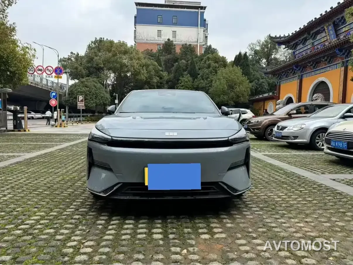 Geely Galaxy L6 2024 60km PLUS Soaring Dragon Edition — фото 7
