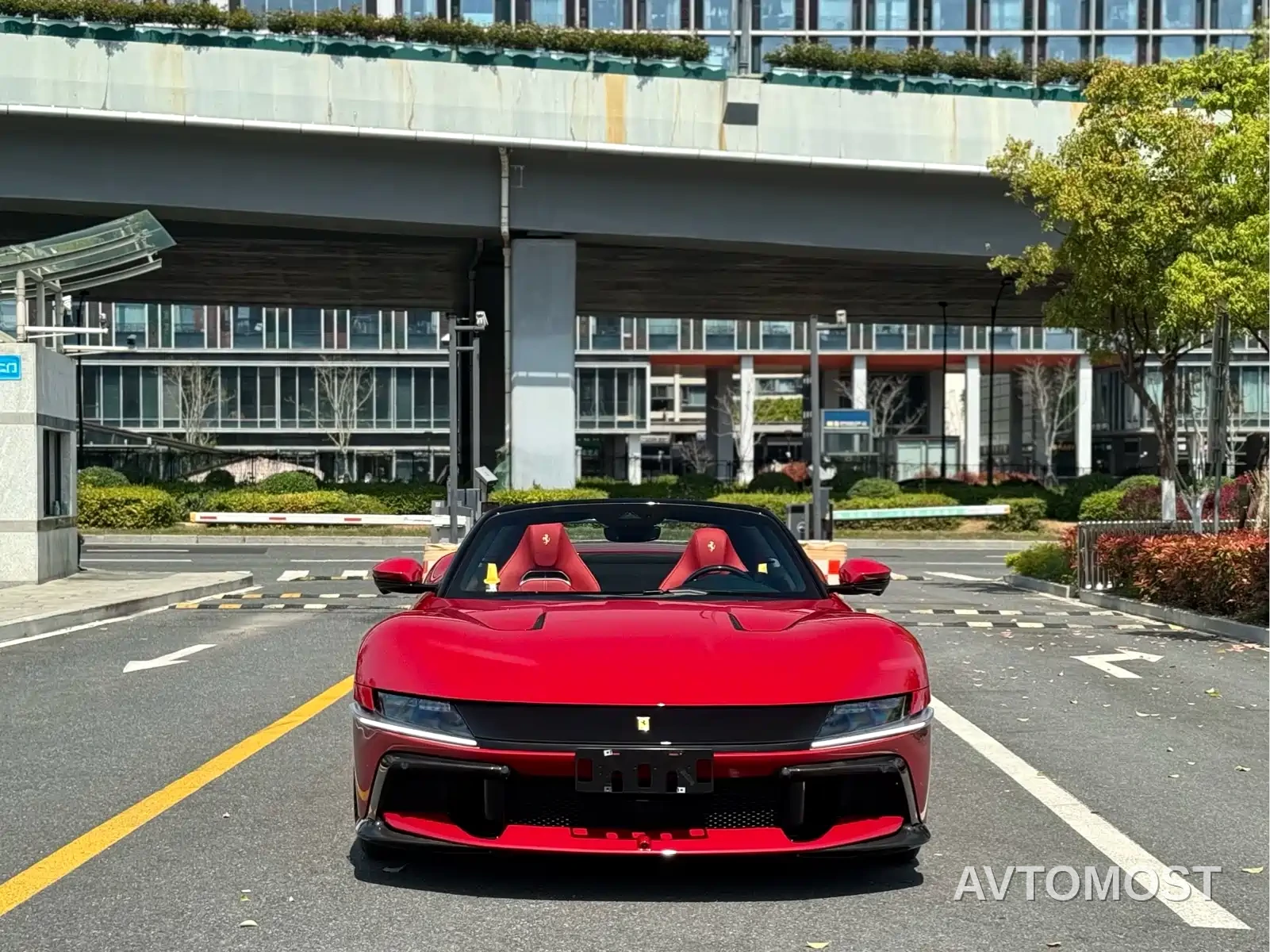 Ferrari 12Cilindri 2024 6.5L Spider — фото 1