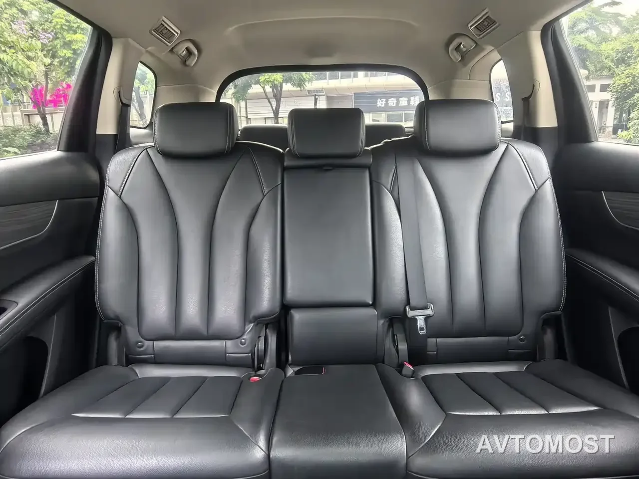 BYD Song MAX New Energy 2019 DM 1.5T Smart Connect Advance 7-seater China VI — фото 10