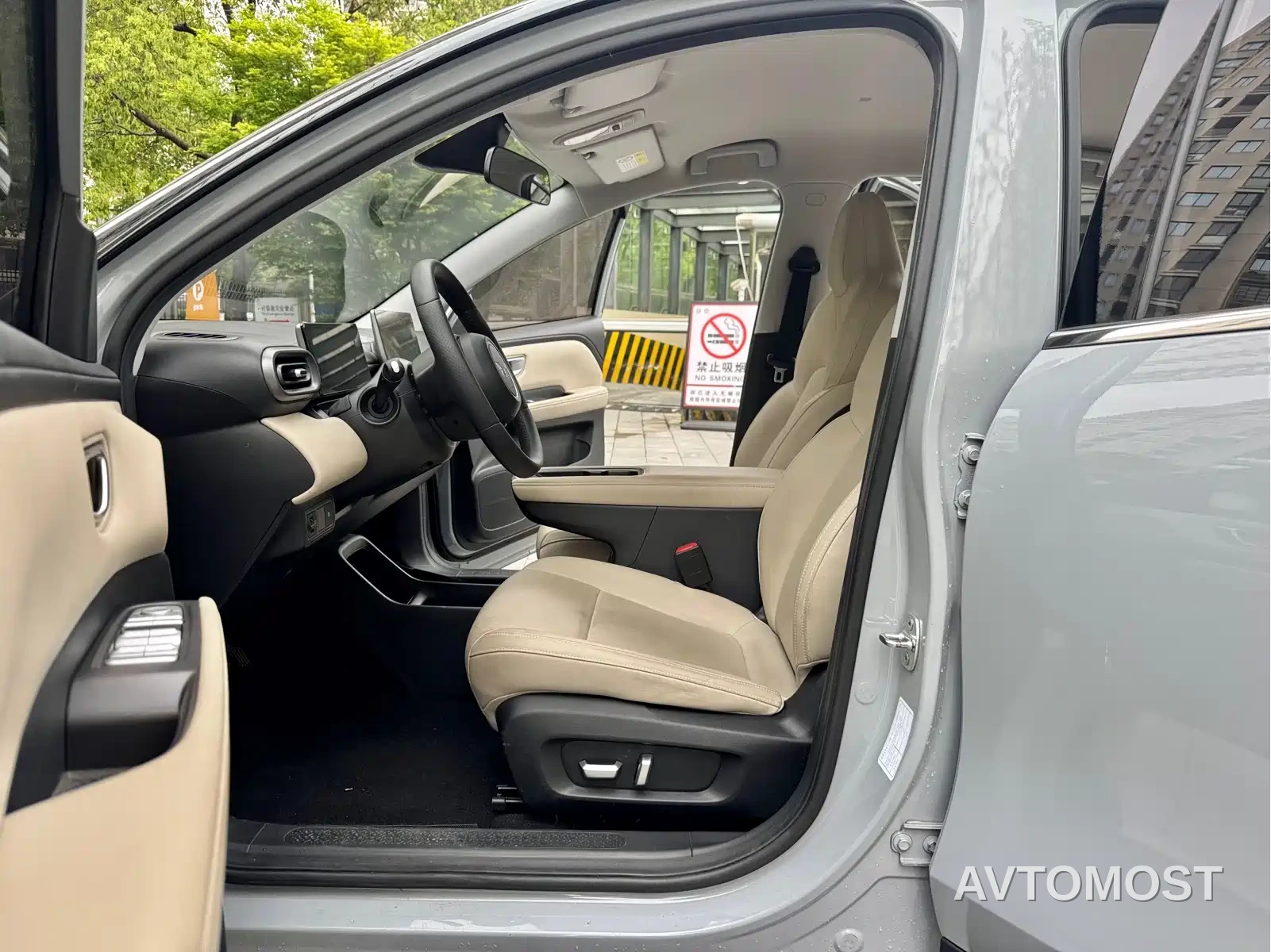 Wuling Binguo PLUS 2024 Model 330km 5-Seater — фото 9