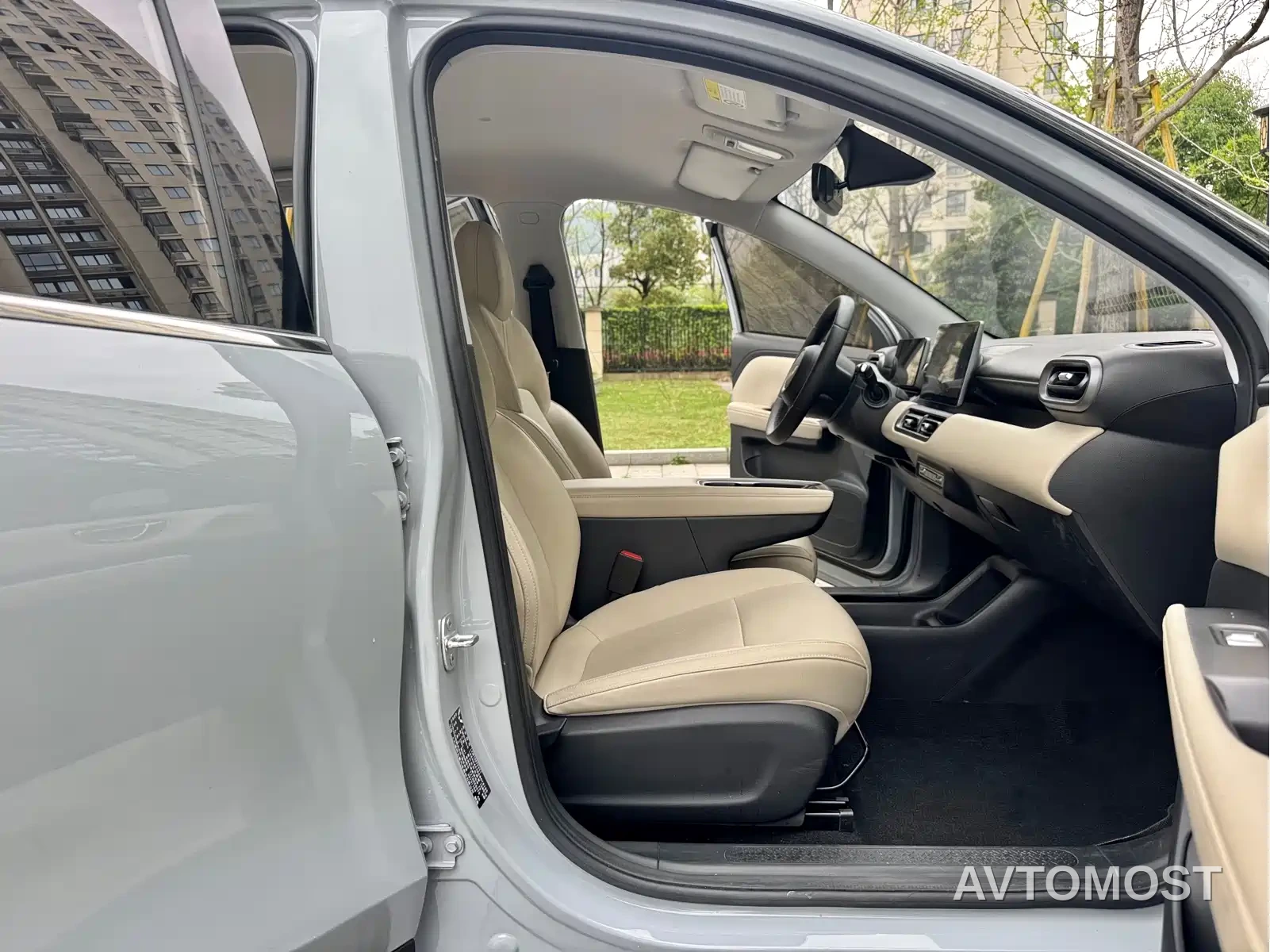 Wuling Binguo PLUS 2024 Model 330km 5-Seater — фото 10