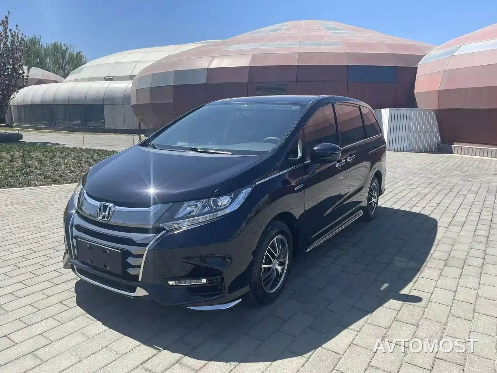 Honda Odyssey 2021 2.0L Sharp Comfort Edition — фото 1