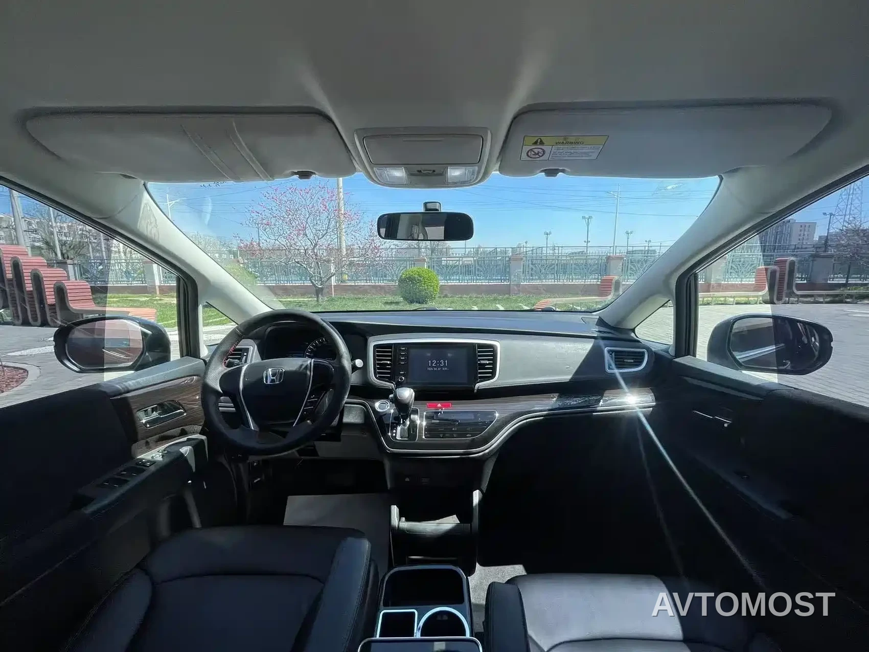 Honda Odyssey 2021 2.0L Sharp Comfort Edition — фото 13