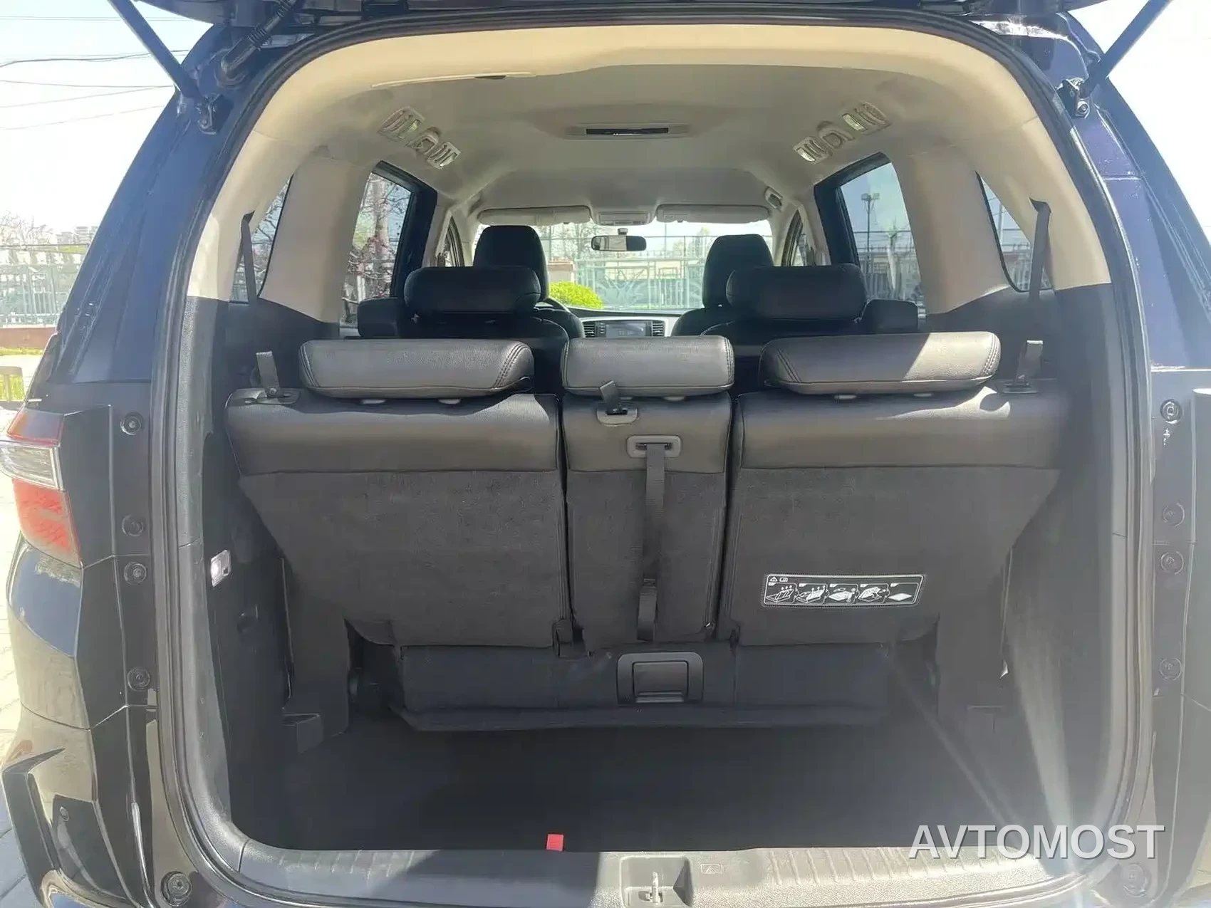 Honda Odyssey 2021 2.0L Sharp Comfort Edition — фото 15