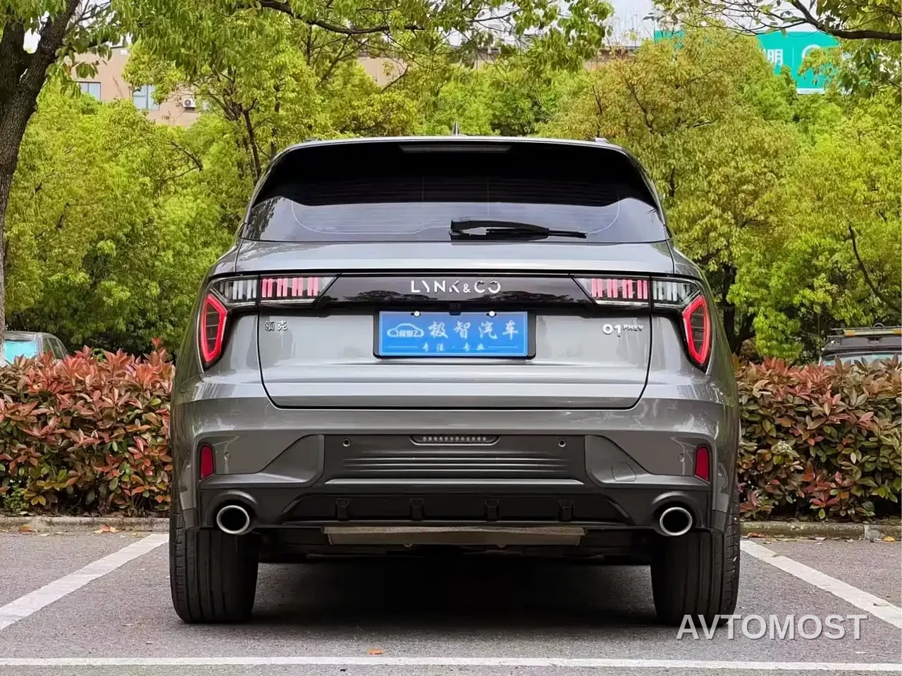 Lynk & Co 01 EM-P 2022 1.5TD PHEV Plus — фото 6