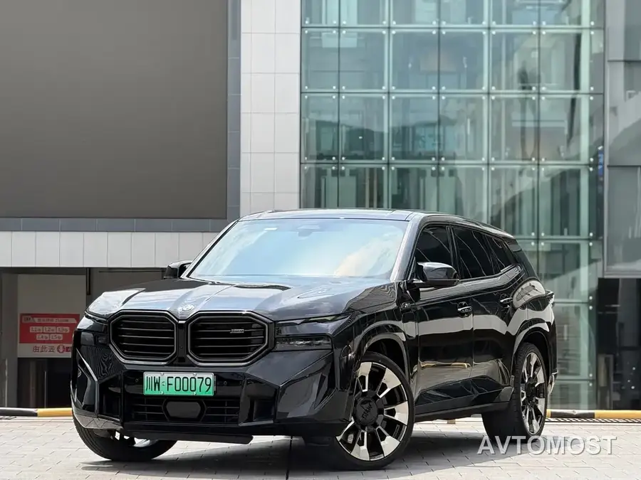 BMW XM 2023 50e