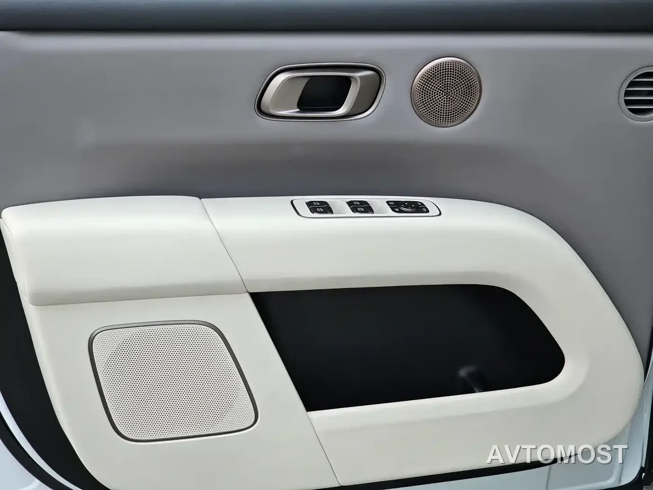 Li Auto i6 2025 2WD Base Model — фото 21