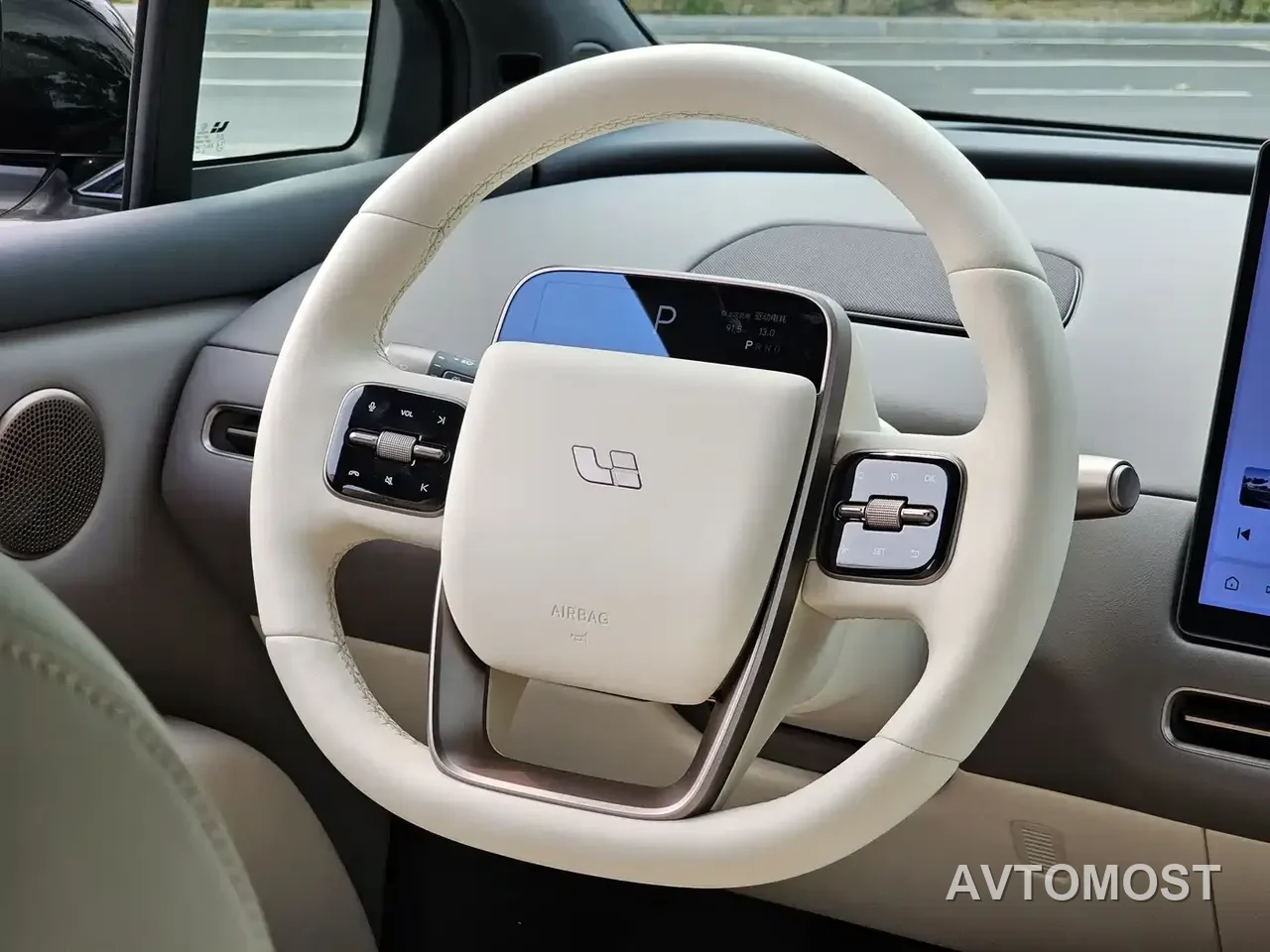 Li Auto i6 2025 2WD Base Model — фото 9